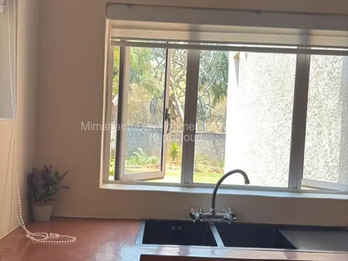 3 Bedroom Cottage/Garden Flat to Rent in Borrowdale