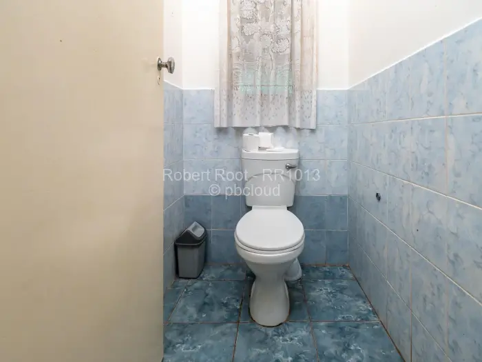 6 Bedroom House for Sale in Chisipite, Harare