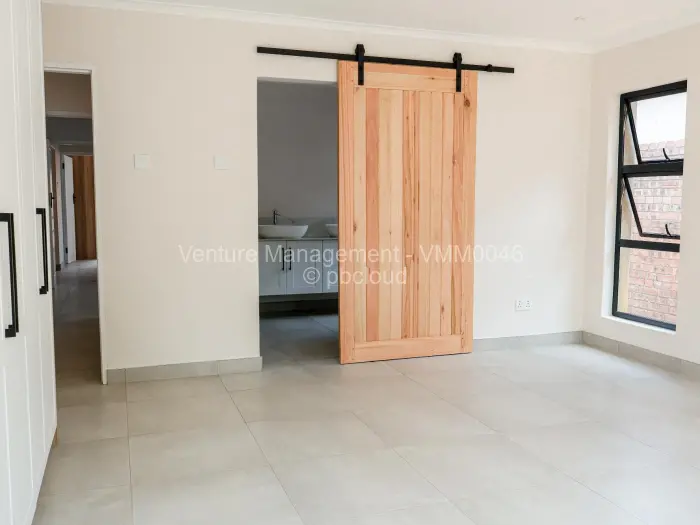 Townhouse/Cluster for Sale in Newlands, Harare