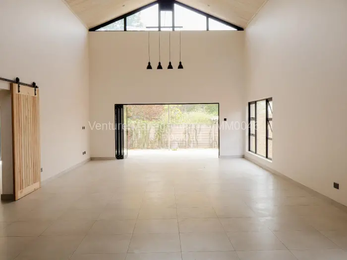 Townhouse/Cluster for Sale in Newlands, Harare