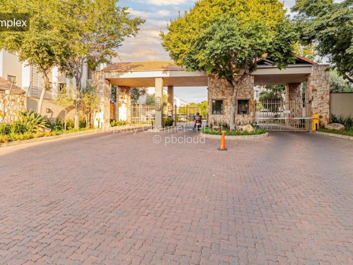 Flat/Apartment for Sale in Sandton, Johannesburg