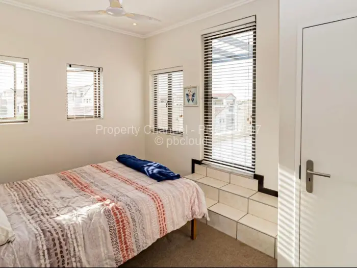 Flat/Apartment for Sale in Sandton, Johannesburg