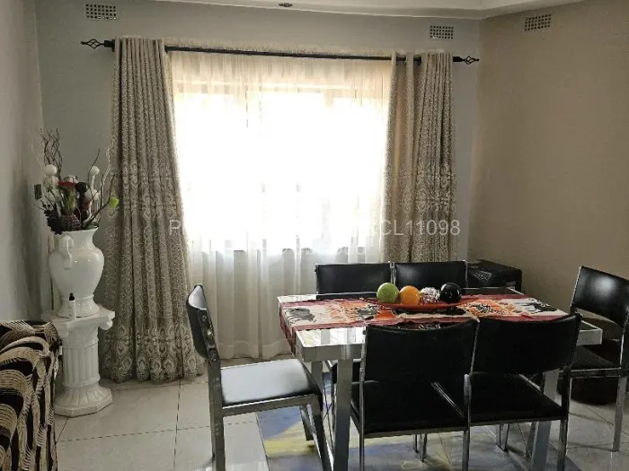 4 Bedroom House to Rent in Madokero Estates, Harare