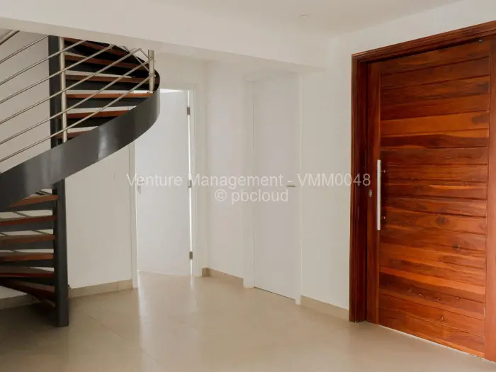 Townhouse/Complex/Cluster to Rent in Borrowdale West