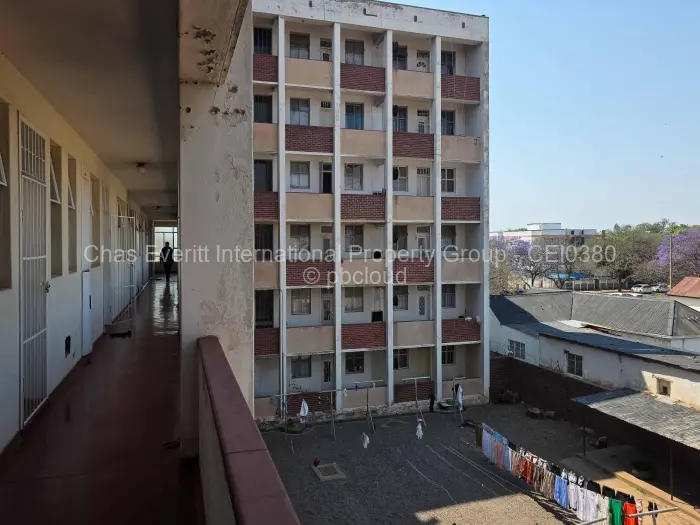 Flat/Apartment for Sale in Bulawayo City Centre, Bulawayo