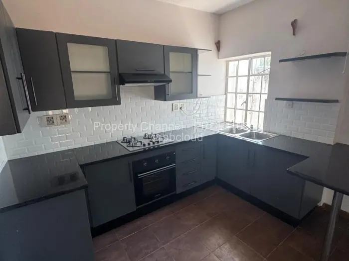 Flat/Apartment to Rent in Helensvale, Harare