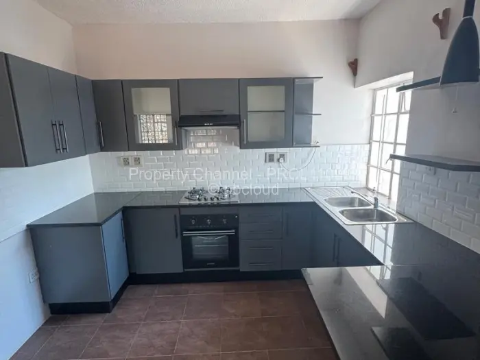 Flat/Apartment to Rent in Helensvale, Harare