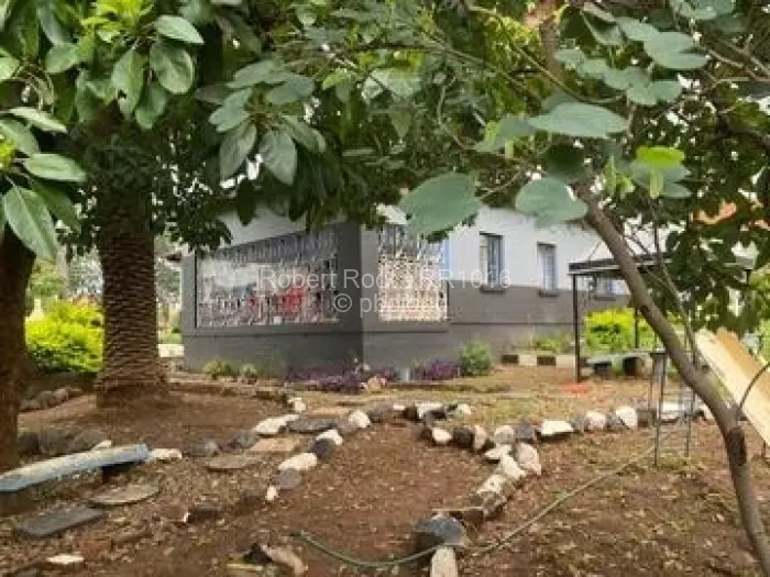 4 Bedroom House for Sale in Morningside Byo, Bulawayo