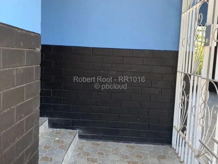 4 Bedroom House for Sale in Morningside Byo, Bulawayo