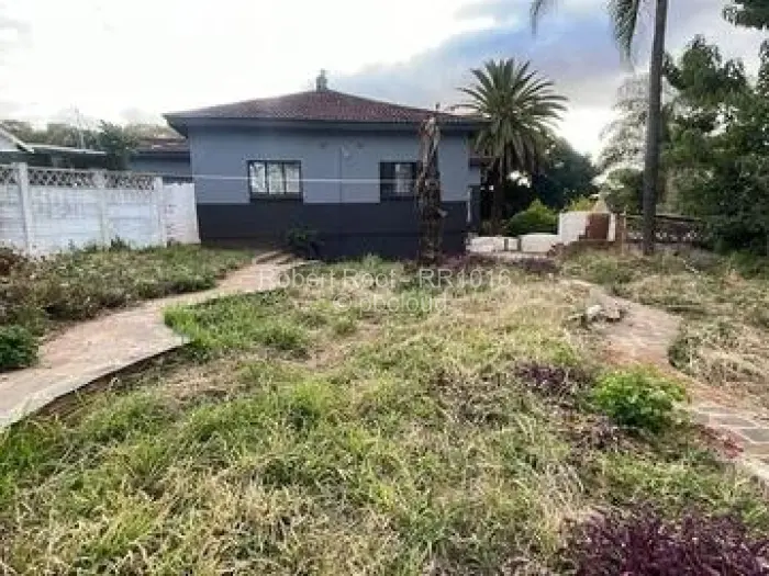 4 Bedroom House for Sale in Morningside Byo, Bulawayo