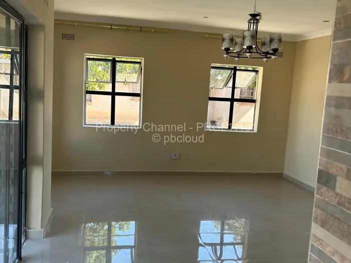 4 Bedroom House for Sale in Windsor Park, Ruwa
