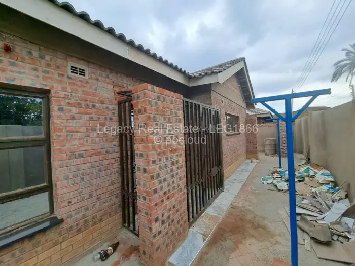 4 Bedroom House for Sale in Cold Comfort, Harare