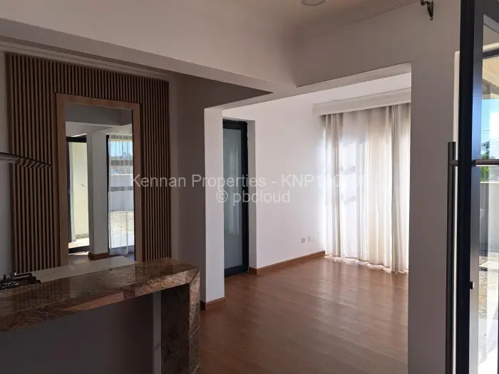 Townhouse/Complex/Cluster to Rent in Borrowdale