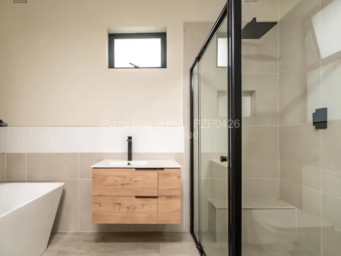 Townhouse/Cluster for Sale in Greendale North, Harare