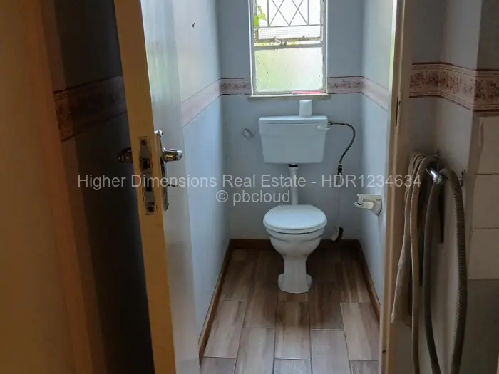 Flat/Apartment to Rent in Avondale