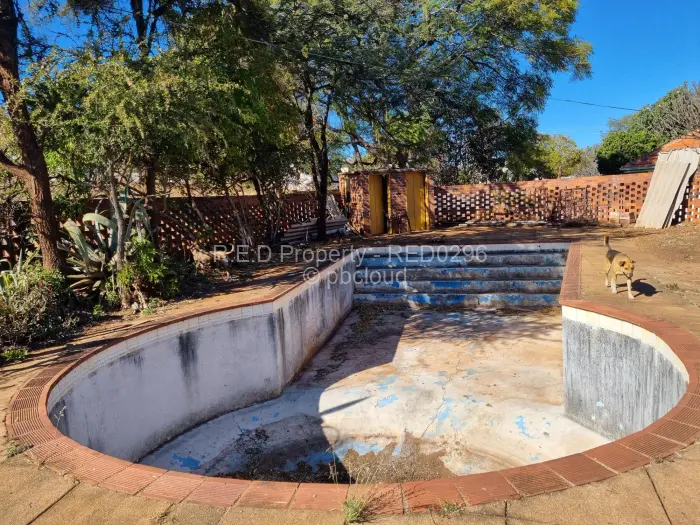 3 Bedroom House for Sale in Newton West, Bulawayo