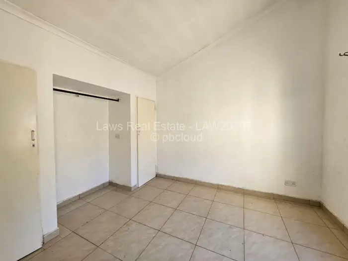 Townhouse/Cluster for Sale in Borrowdale Brooke, Harare