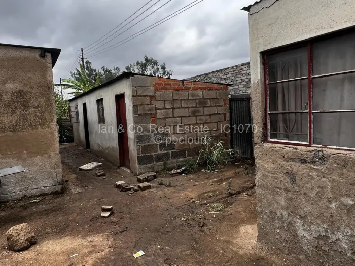 Warehouse/Industrial for Sale in Kelvin West, Bulawayo