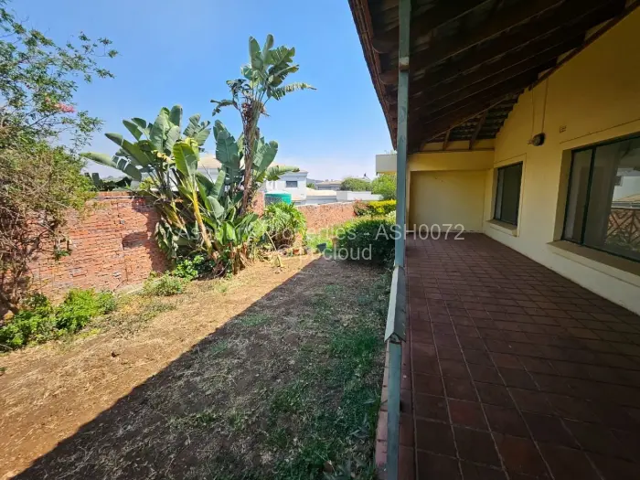 Townhouse/Cluster for Sale in Borrowdale Brooke, Harare