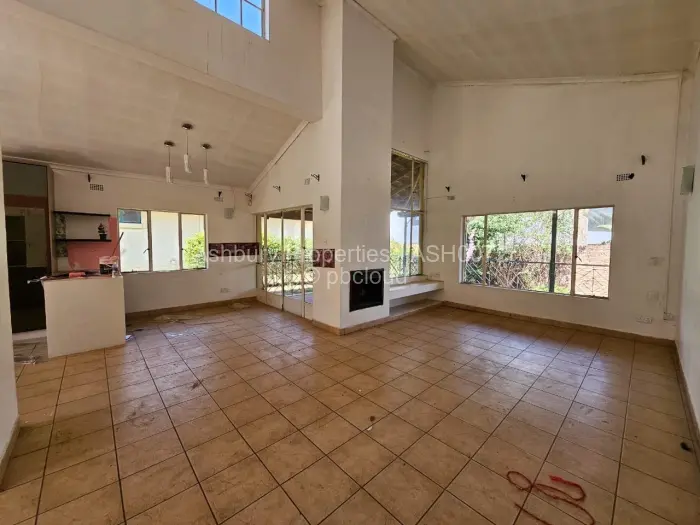 Townhouse/Cluster for Sale in Borrowdale Brooke, Harare