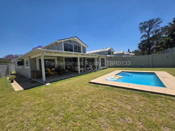 Townhouse/Complex/Cluster to Rent in Newlands