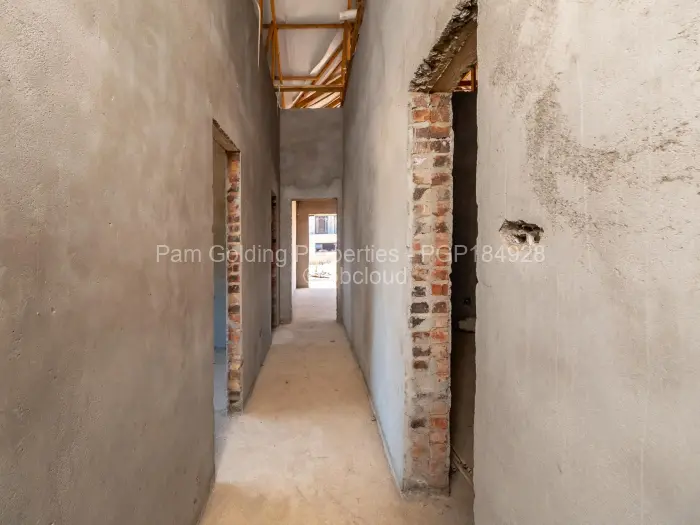 5 Bedroom House for Sale in Quinnington, Harare