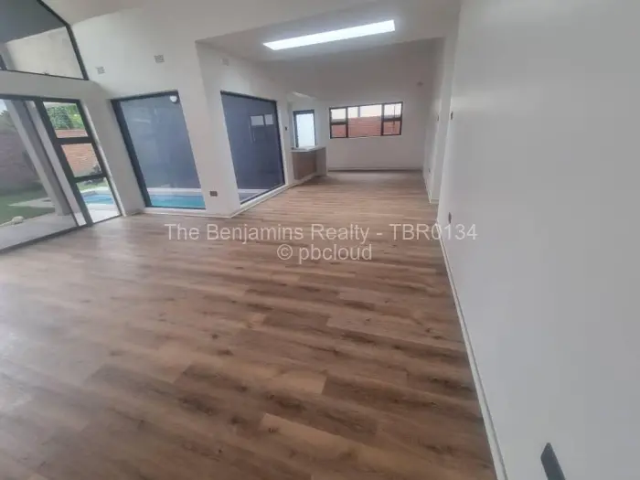 Townhouse/Complex/Cluster to Rent in Mount Pleasant