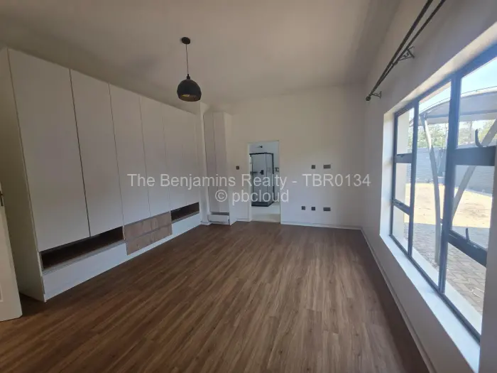 Townhouse/Complex/Cluster to Rent in Mount Pleasant