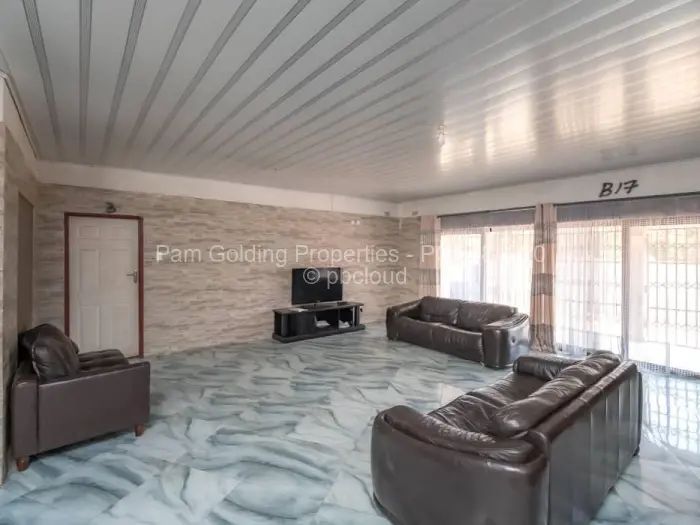 8 Bedroom House for Sale in Waterfalls, Harare