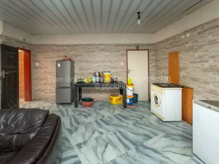 8 Bedroom House for Sale in Waterfalls, Harare