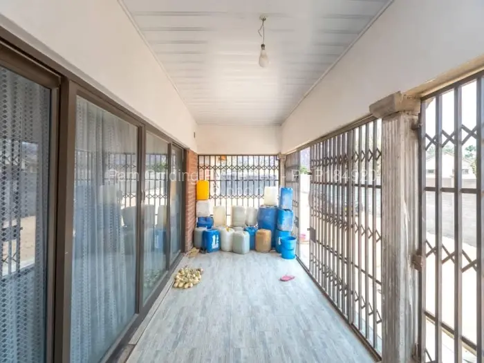 8 Bedroom House for Sale in Waterfalls, Harare