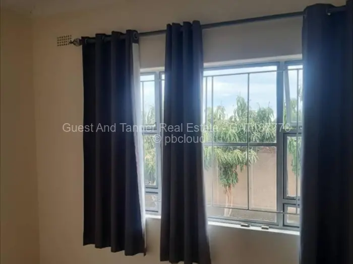 4 Bedroom House for Sale in Crowhill Views, Harare