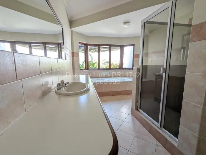 4 Bedroom House to Rent in Borrowdale Brooke