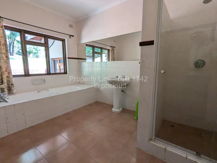 4 Bedroom House to Rent in Borrowdale Brooke