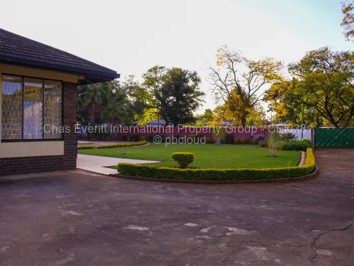 3 Bedroom House for Sale in Kumalo, Bulawayo