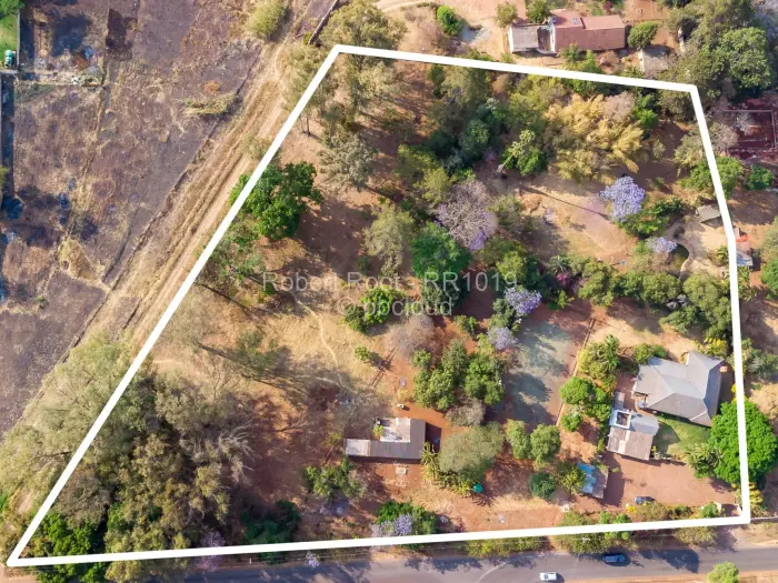 5 Bedroom House for Sale in Chisipite, Harare