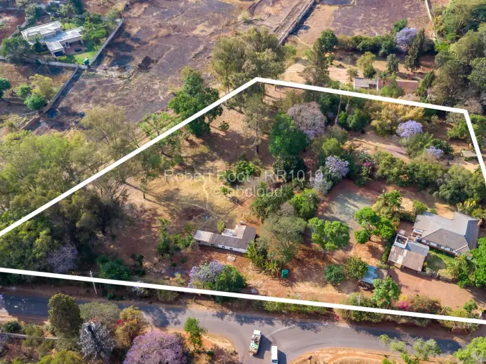 5 Bedroom House for Sale in Chisipite, Harare