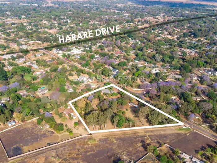 5 Bedroom House for Sale in Chisipite, Harare