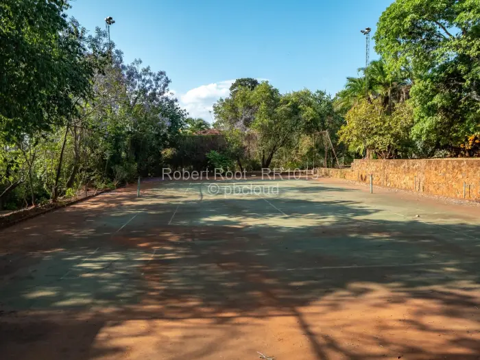 5 Bedroom House for Sale in Chisipite, Harare