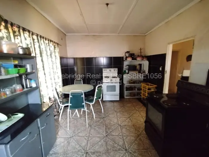 3 Bedroom House for Sale in Mahatshula, Bulawayo