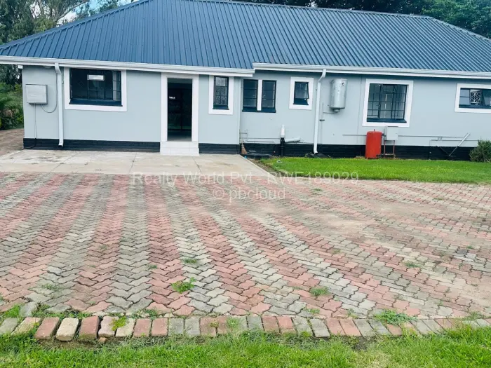 Warehouse/Industrial for Sale in Eastlea, Harare