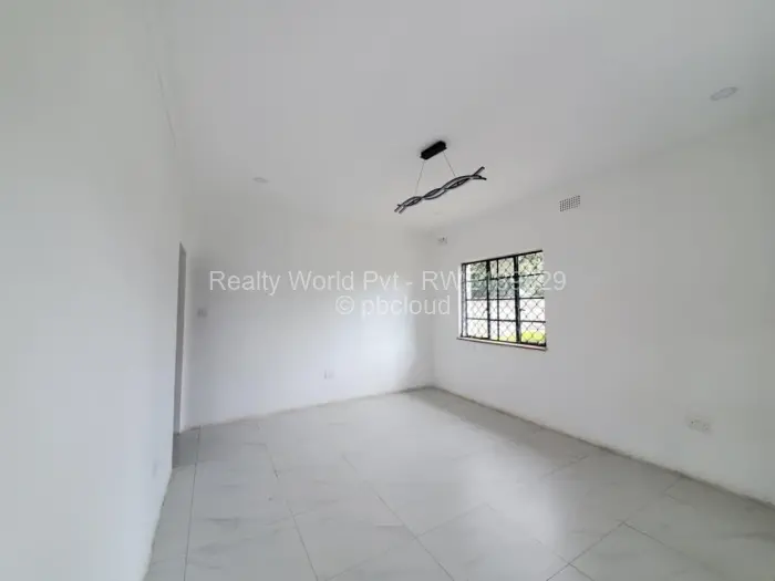 Warehouse/Industrial for Sale in Eastlea, Harare