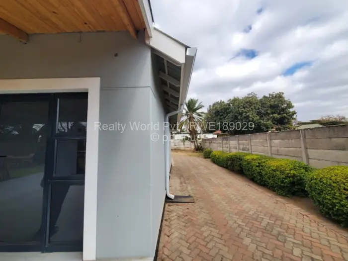 Warehouse/Industrial for Sale in Eastlea, Harare