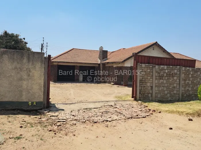 4 Bedroom House for Sale in Houghton Park, Harare