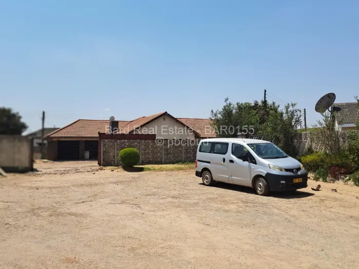 4 Bedroom House for Sale in Houghton Park, Harare