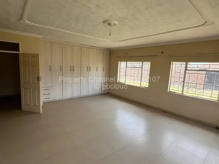 5 Bedroom House to Rent in Goodhope, Harare