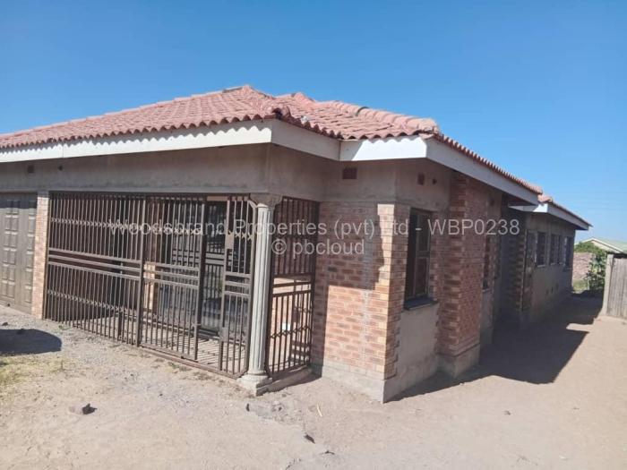 4 Bedroom House for Sale in Glen View, Harare