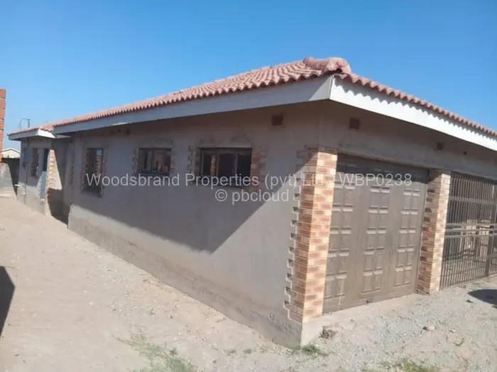 4 Bedroom House for Sale in Glen View, Harare