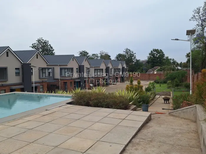 Townhouse/Complex/Cluster to Rent in Highlands