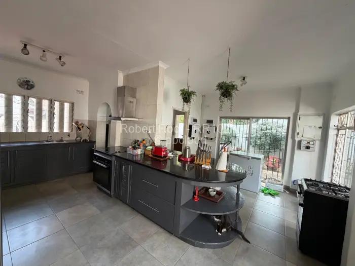 4 Bedroom House for Sale in Helensvale, Harare
